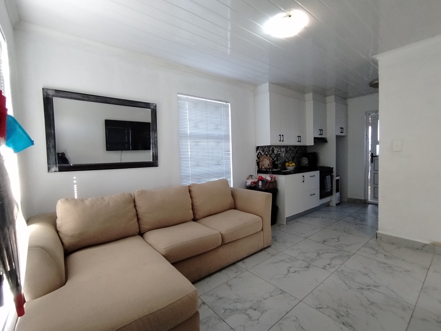 2 Bedroom Property for Sale in Silwood Heights Western Cape
